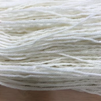natural-targhee-worsted