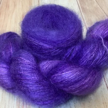pelindaba-lavender-silky-mohair