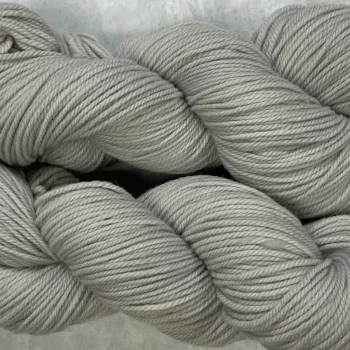 silver-fox-targhee-worsted